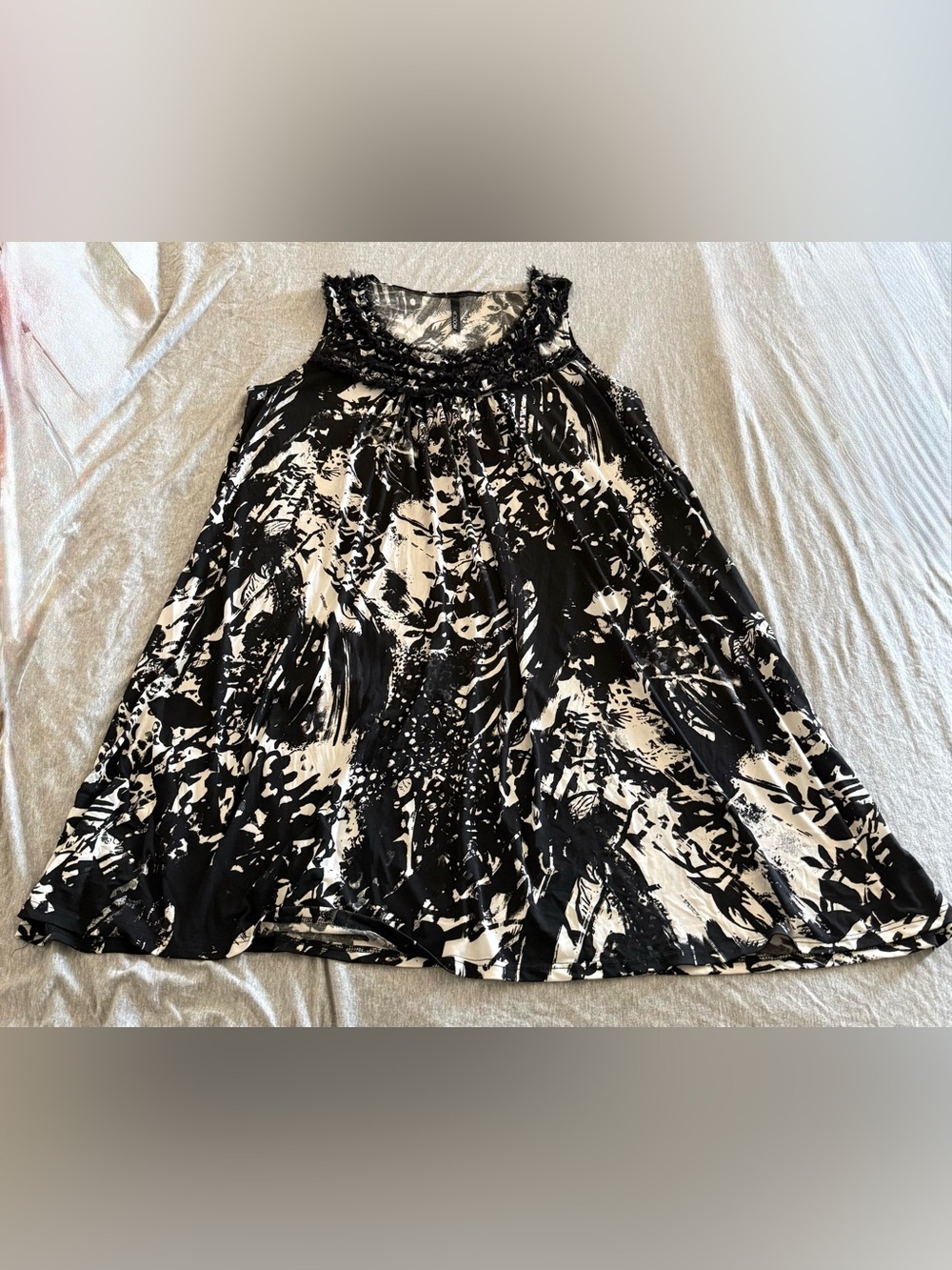 Black & White Printed A-Line Skirt with Textured Waist